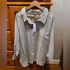 NWT Neuflora Venice Button Down - Striped